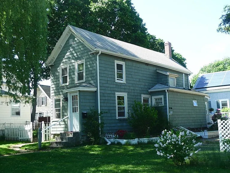 140 Grove St — Photo 28