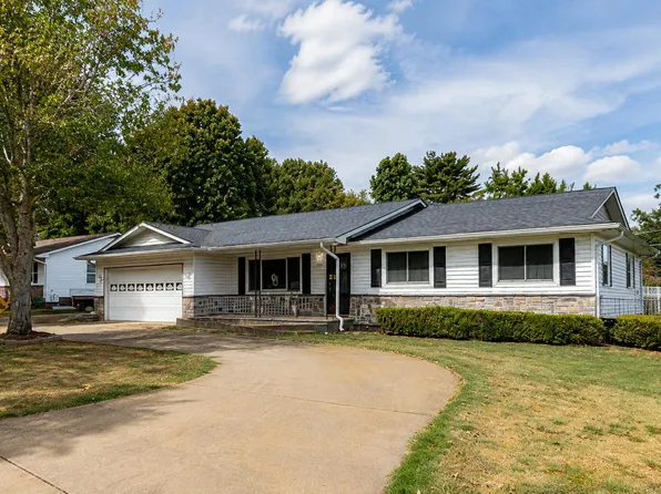 114 N Seneca St, Grove, OK 74344