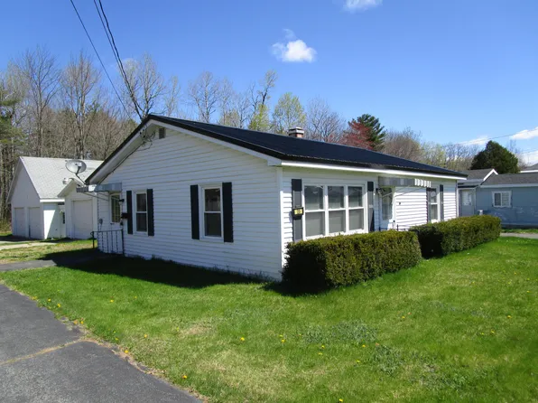 25 lagrange road Road, Howland, ME 04448