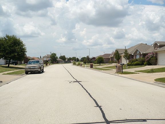 5th image of 7211 Fossil Lake Dr
