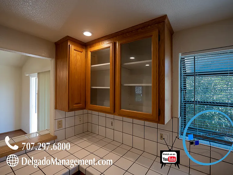 404 Phoenix Cir — Photo 10