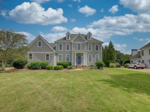 1041 Devon Dr, Madison, GA 30650
