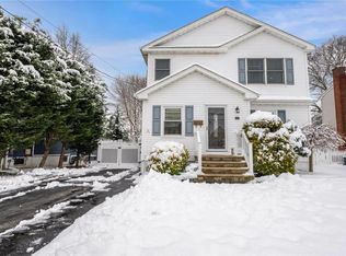 27 Croydon Dr, Bellmore, NY 11710