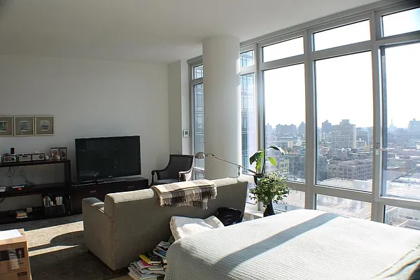Rented by Corcoran | media 15