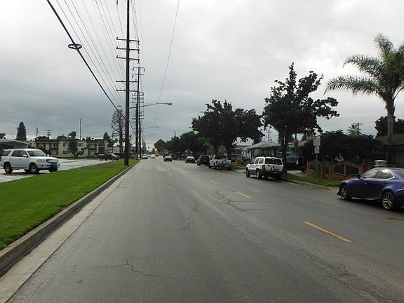 5th image of 4435 Durfee Ave