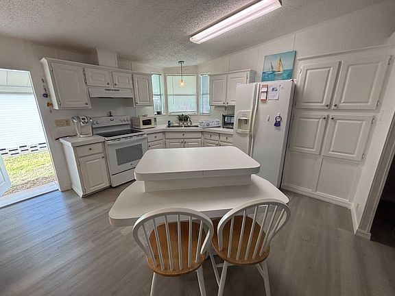 3rd image of 317 Belle Tower Ave #317