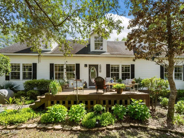 270 N Jenkins St Ext, Holly Ridge, NC 28445