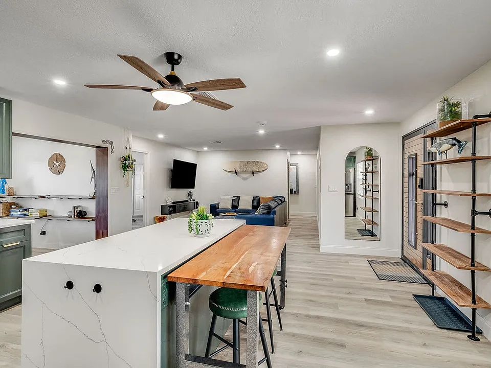 415 N Shore Dr #ID1459973P