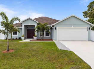 2668 SW Fair Isle Rd, Port Saint Lucie, FL 34987