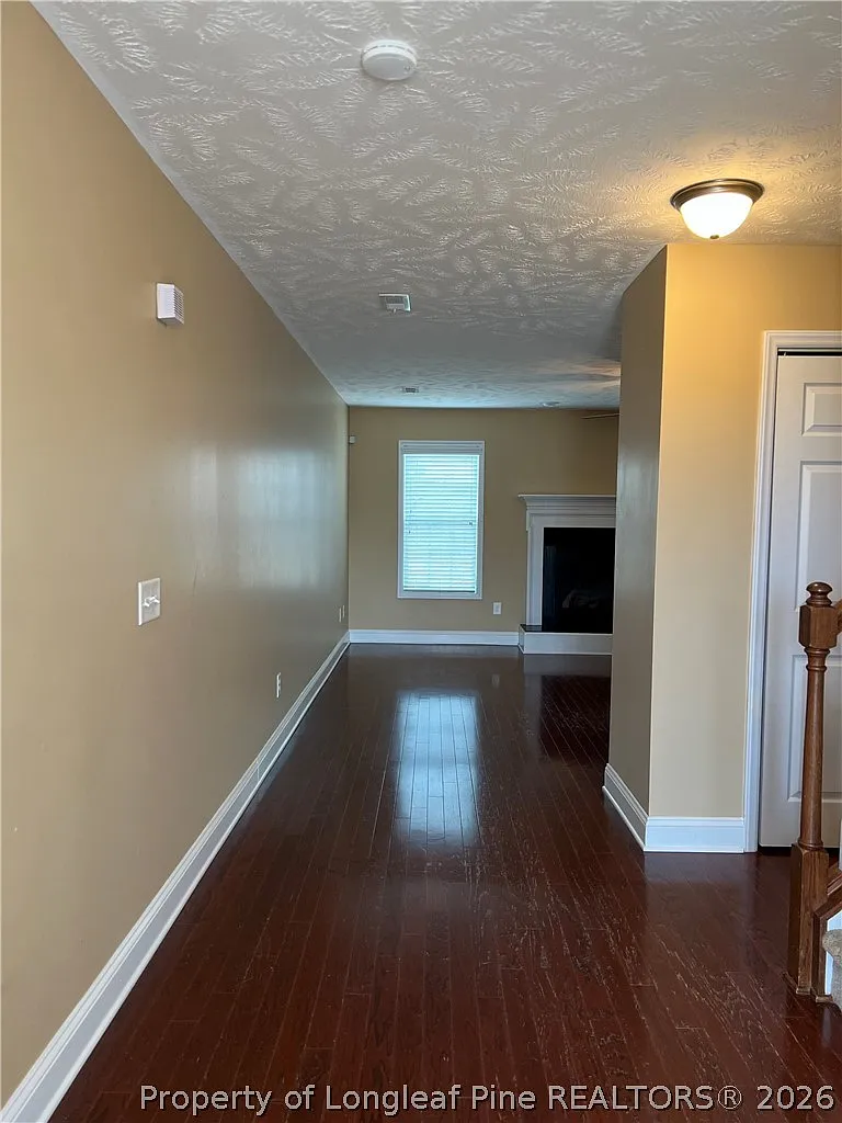4 bed, 2.5 bath, 2158 sqft, $1,895 — Photo 2