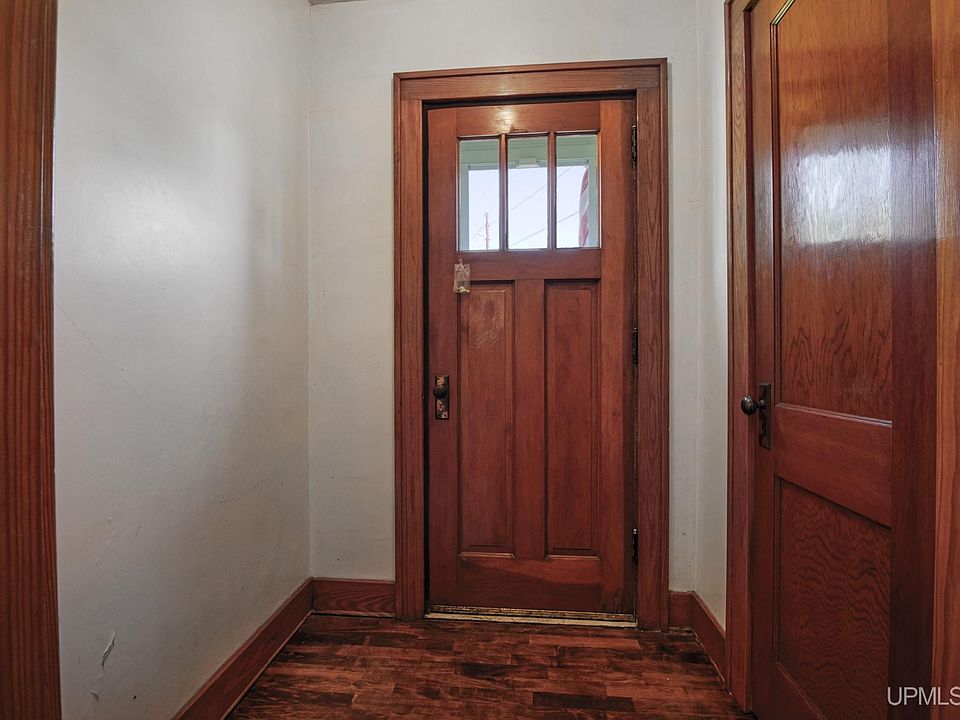 301 Albino St, Caspian, MI 49915 Zillow