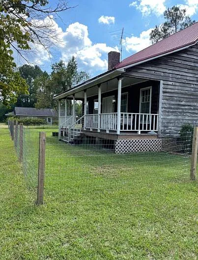 3 bed, 2.0 bath, 1577 sqft, $1,600 — Photo 3