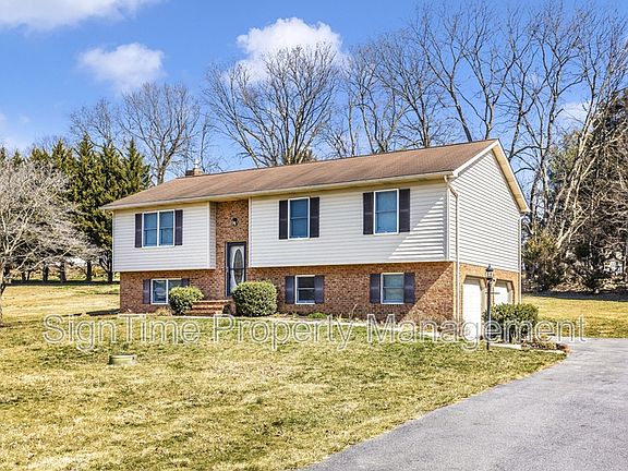 2nd image of 4913 General Anderson Ct