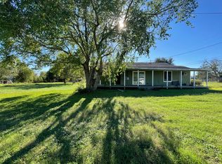 409 E 1st St, Nordheim, TX 78141