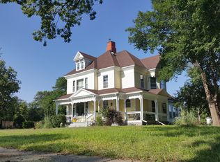 1318 8th Ave, Kearney, NE 68845