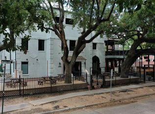 1916 Baldwin St, Houston, TX 77002