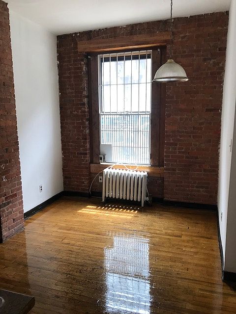 1st image of 333 E 6th St #1ES