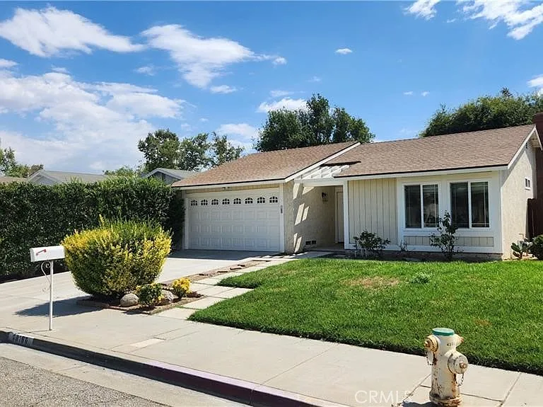 10160 Medallion Pl — Photo 2