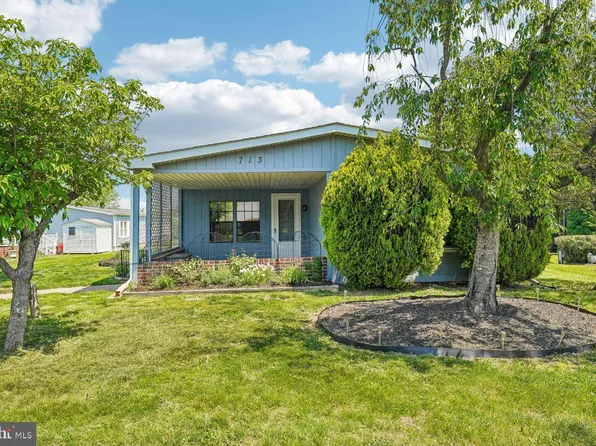 713 Cypress Ct, North Wales, PA 19454
