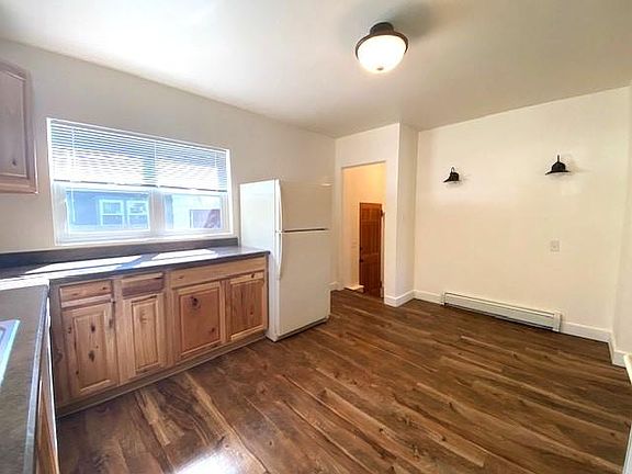 5th image of 343 W Sussex Ave