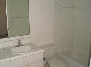 960 Sorrento Dr, Fort Lauderdale, FL 33326