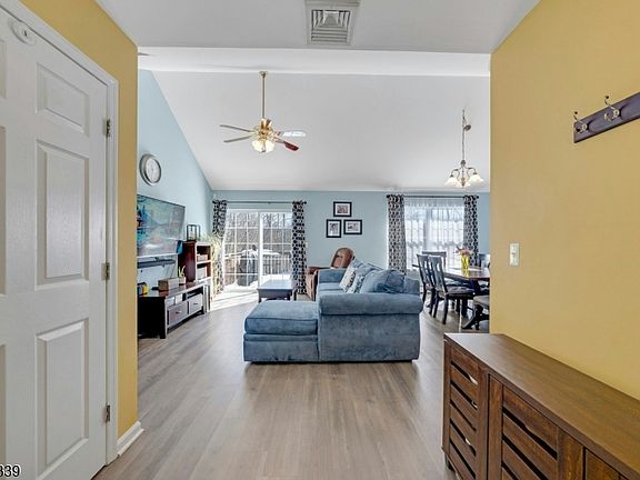 5th image of 5656 Berkshire Valley Rd