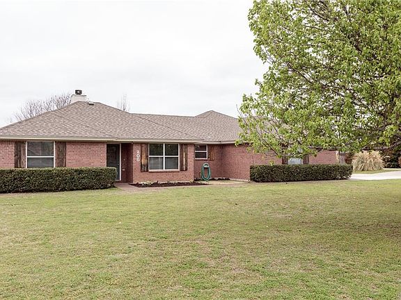 2nd image of 205 Driftwood Ct