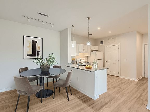 3rd image of 3085 N State Highway 123 APT 7103