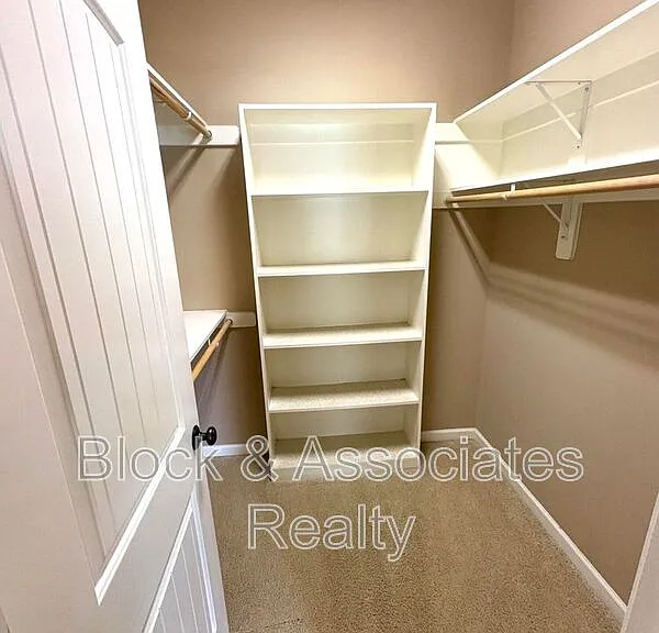 1321 Center St — Photo 7