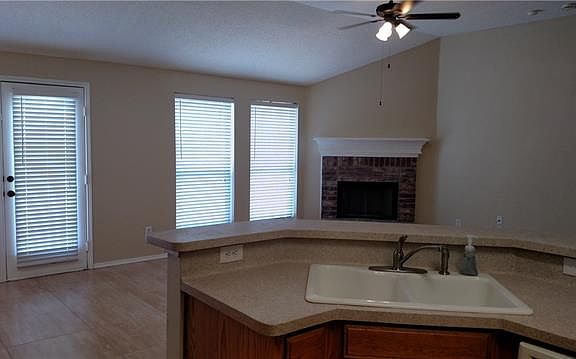 3rd image of 1507 Powder Horn Ln