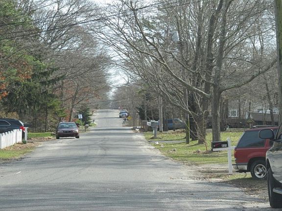 5th image of 595 Birch Hollow Dr