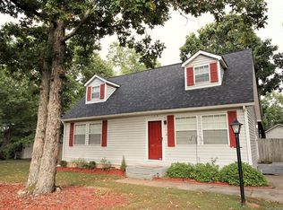 130 Forest Park Rd, Matthews, NC 28104