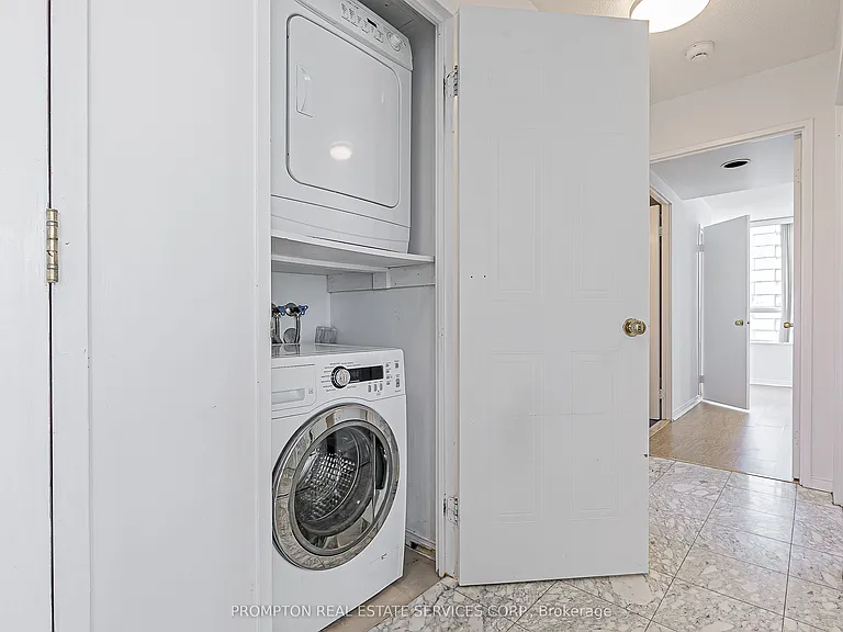 238 Doris Ave #2009 — Photo 33