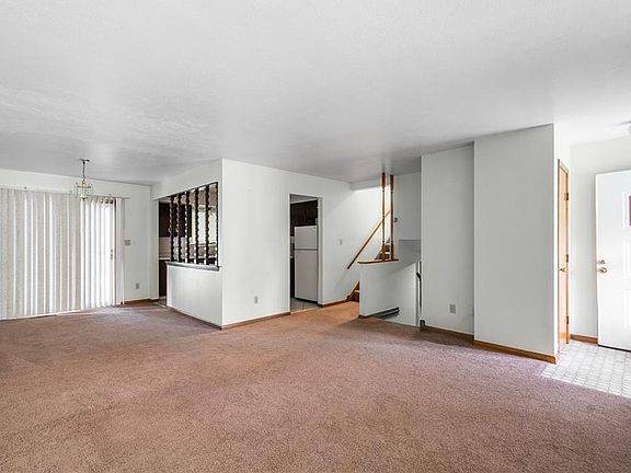 3rd image of 21696 Forestview Cir