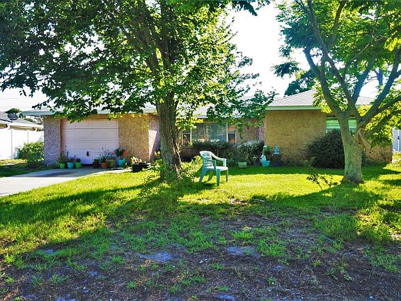 5th image of 2018 Willow Oak Dr