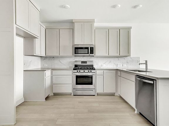 3rd image of 2538 Settlers Pl