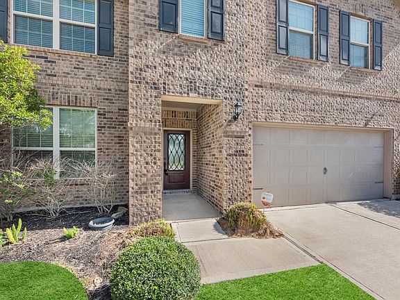 3rd image of 24738 Heirloom Ln