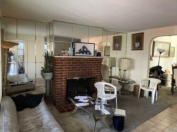 3rd image of 11218 Colfax St