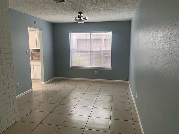 4th image of 12023 Plumbrook Dr