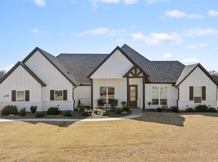 369 Wayward Spur, Springtown, TX 76082