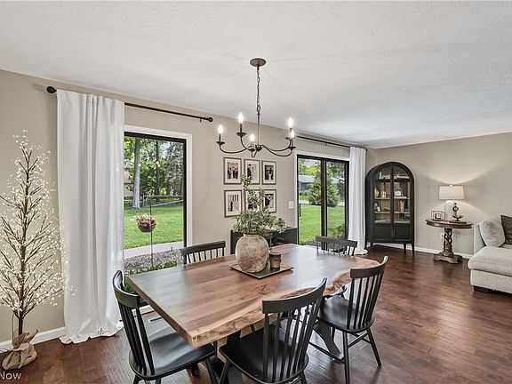 3rd image of 11344 Fawn Meadow Ln