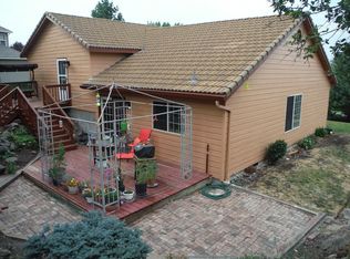 1808 Highland Dr, La Grande, OR 97850