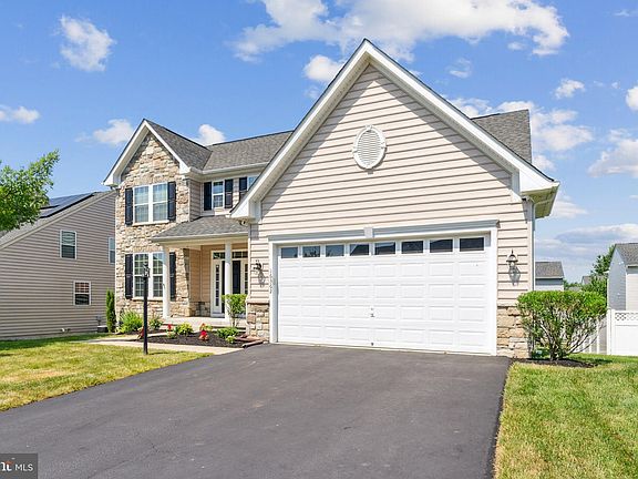 2nd image of 16362 Boatswain Cir
