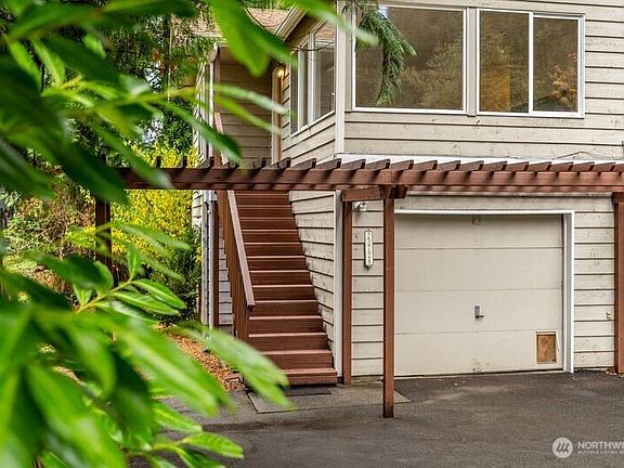 3rd image of 23726 35th Avenue W
