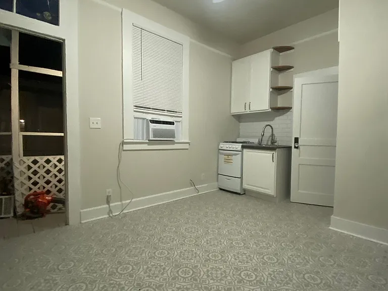1008 3rd St #3 — Photo 3