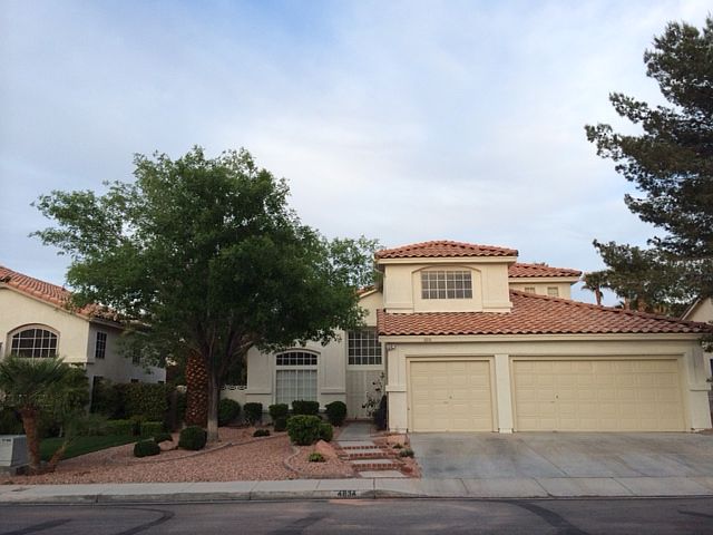 Front of 4834 Jadero