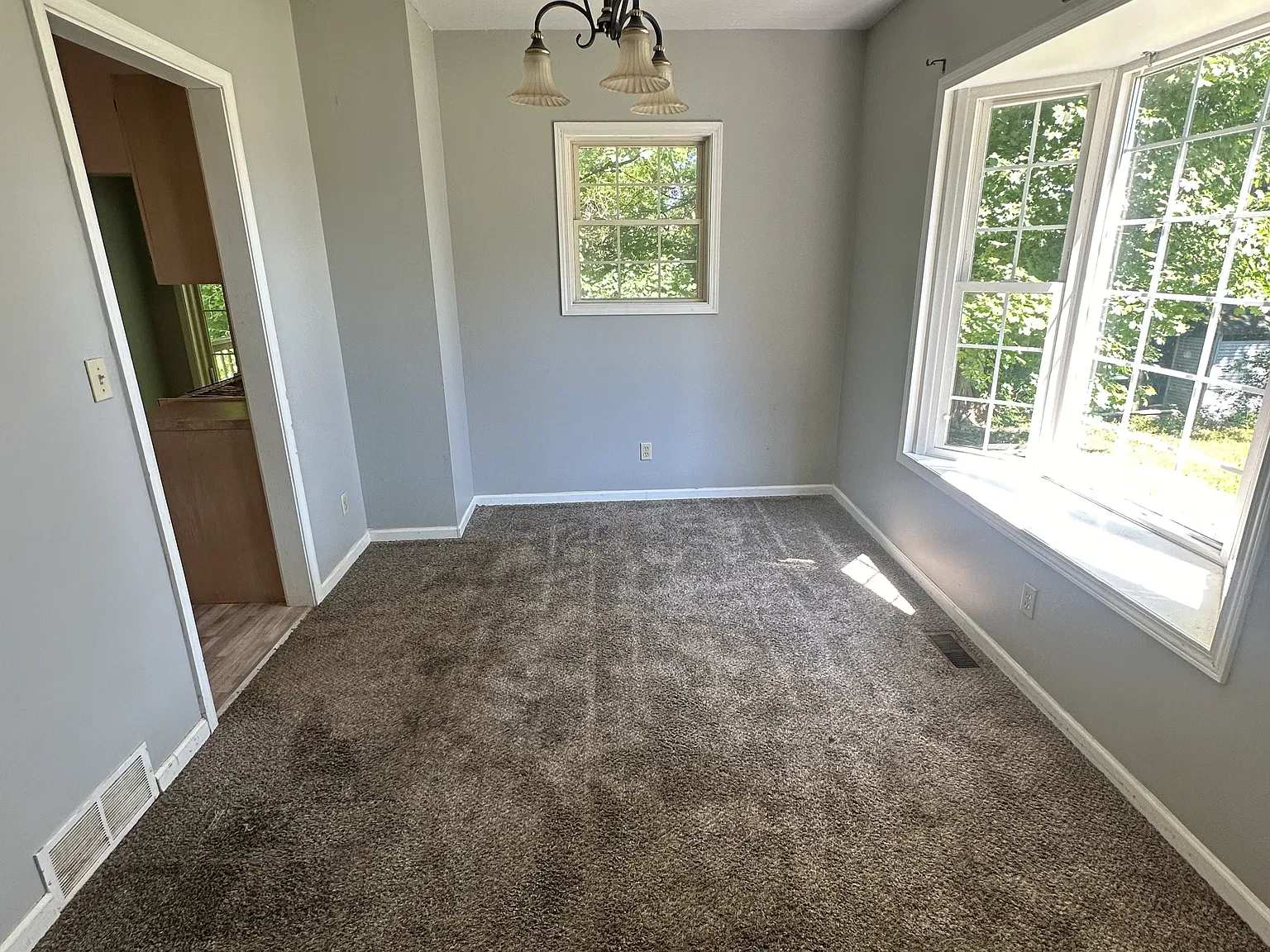 3 bed, 1314 sqft, $1,400 — Photo 3