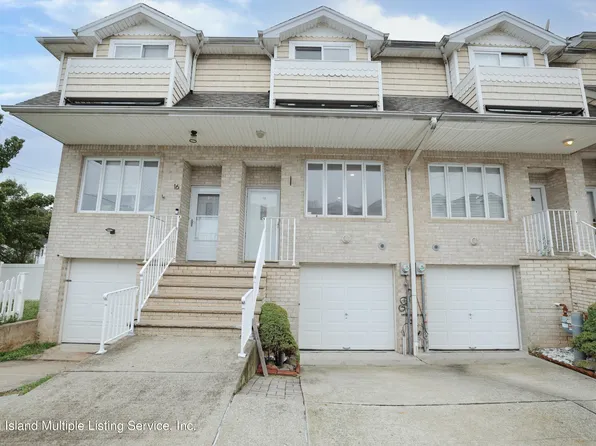 18 Navigator Ct, Staten Island, NY 10309