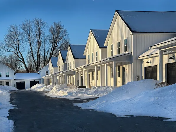 17 Magnolia Lane #17, Gardiner, ME 04345