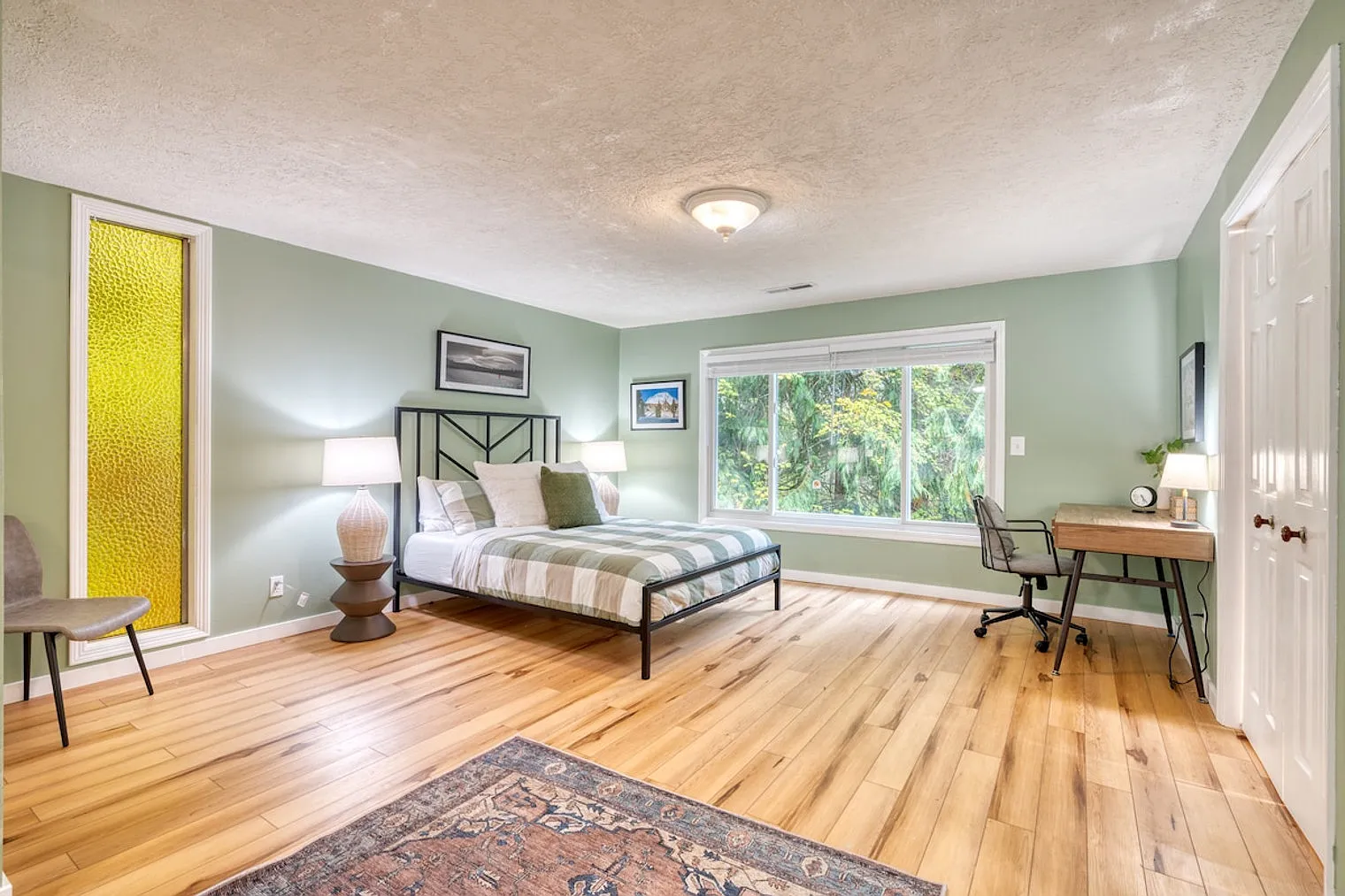 4 bed, 3.0 bath, 2507 sqft, $8,001 — Photo 4